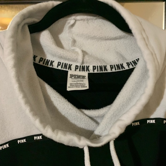 Victoria’s Secret pink SWEATSHIRT - Picture 2 of 4